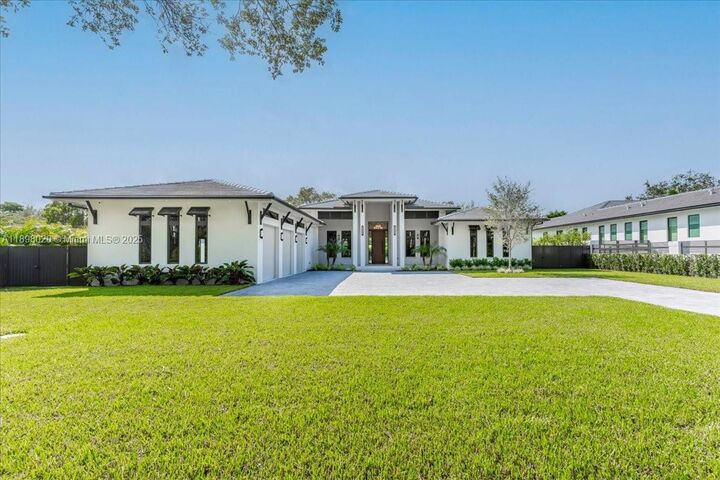 7110 SW 82 Ave  Miami FL 33143 photo