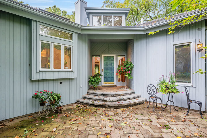 Property Photo: 39 High Ridge Hollow CT 06001