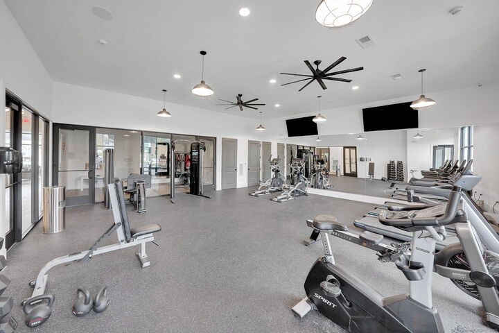 Property Photo: 280 Salmon Brook Street 4-4301 CT 06035