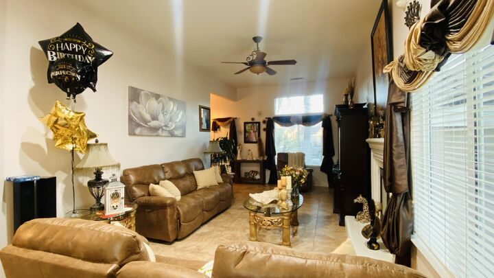 Property Photo: 3060 W Terry Avenue CA 93656