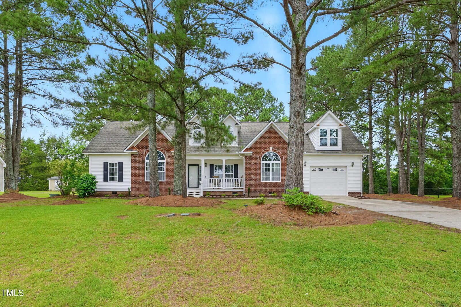 Property Photo:  106 Eagle Crest Lane  NC 27569 