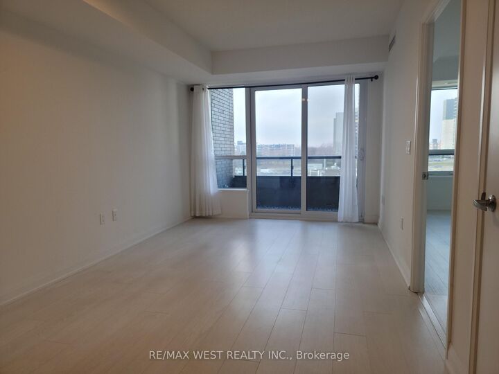 Property Photo:  10 Gibbs Road 425  ON M9B 0E2