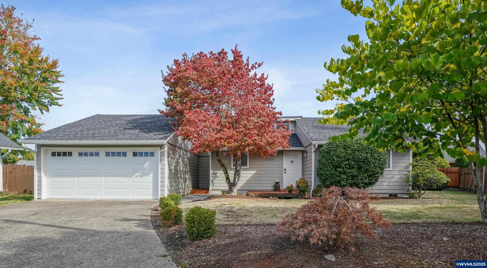 Property Photo:  1433 Kristan Ct  OR 97383