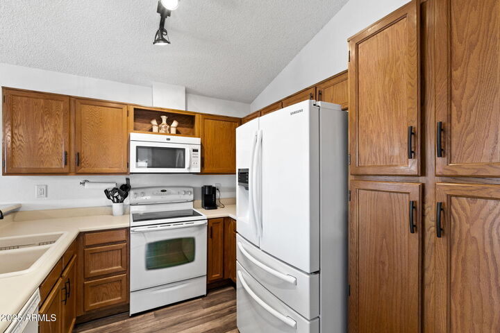 Property Photo: 921 S Val Vista Drive 83 AZ 85204
