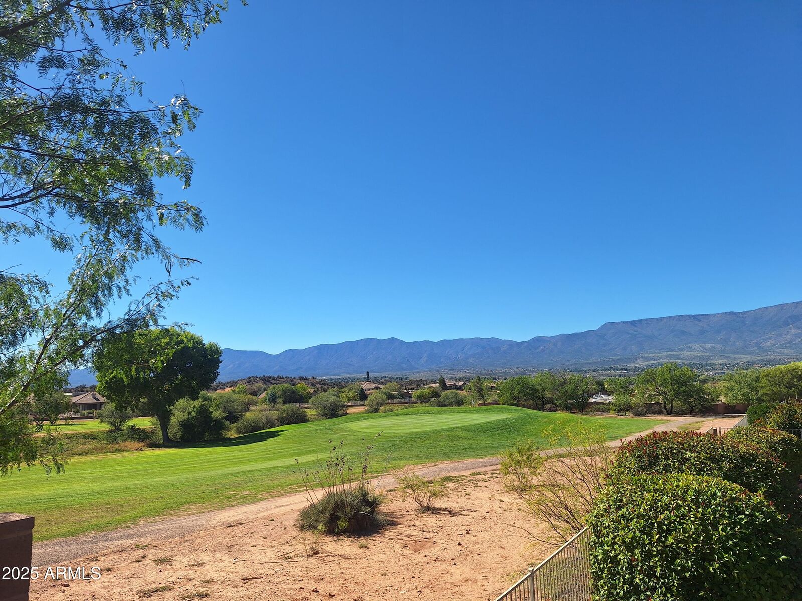 Property Photo:  5715 E La Privada Drive  AZ 86325