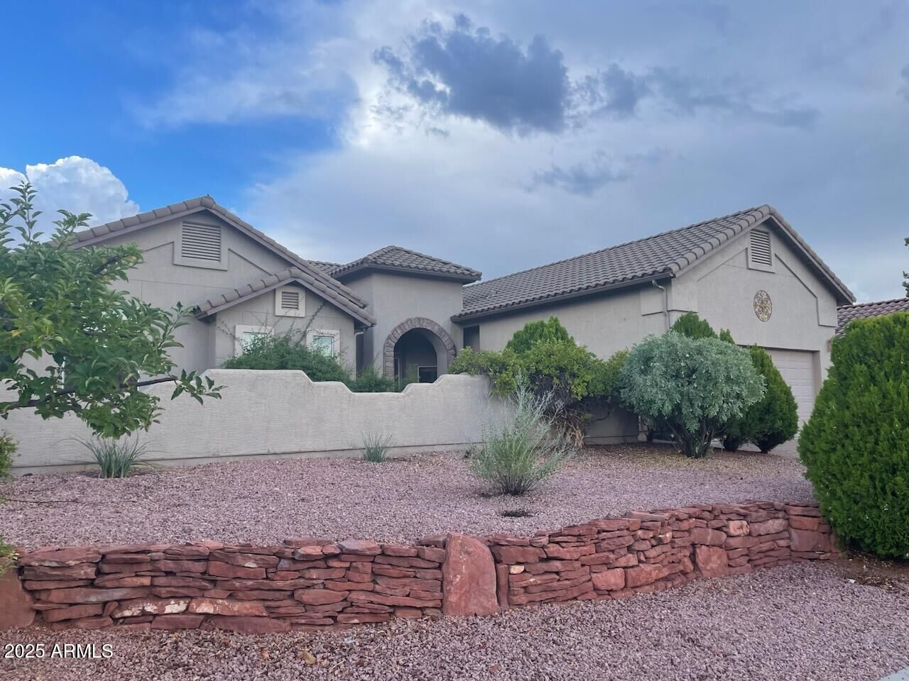 Property Photo:  5715 E La Privada Drive  AZ 86325 
