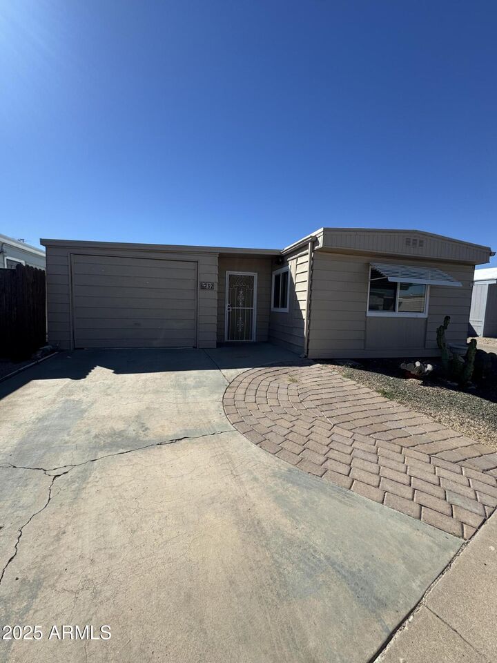 Property Photo: 10201 N 99th Avenue 32A AZ 85345