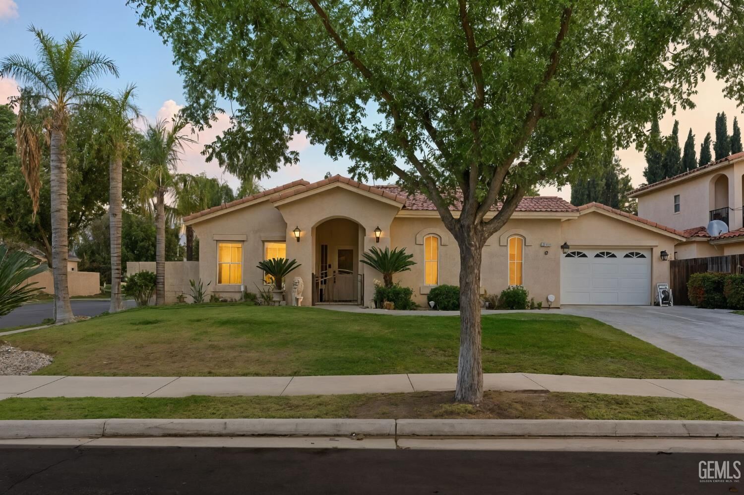 Property Photo: 11522 Vauxhall Bridge Drive CA 93311