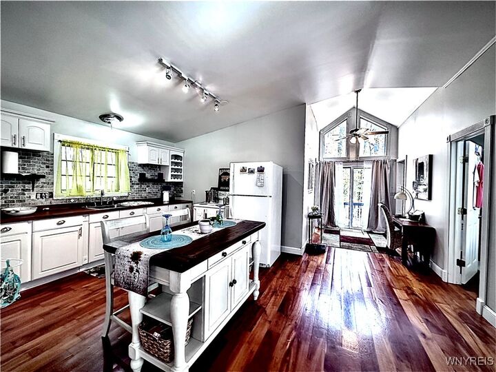 Property Photo:  6760 Schwartz Road  NY 14171
