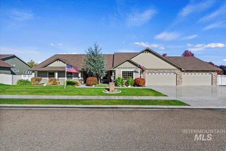 Property Photo: 617 Birch Falls ID 83605