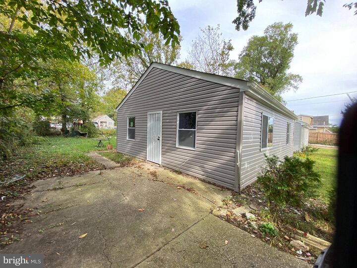 Property Photo:  907 Mentor Avenue  MD 20743