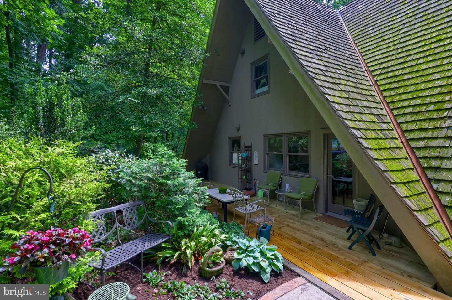 Property Photo: 2487 Chestnut Ridge Drive PA 17601