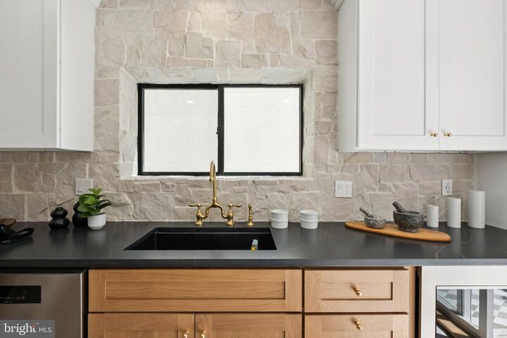 Property Photo:  842 Wharton Street  PA 19147 