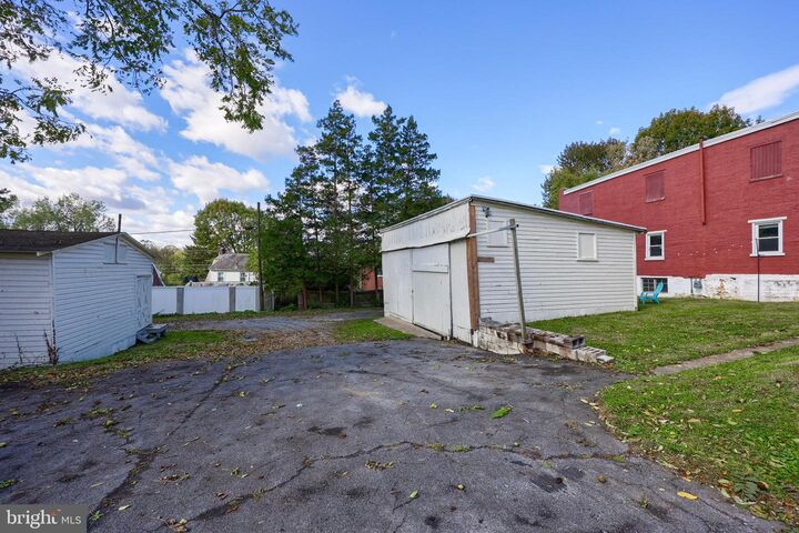 Property Photo:  828-826 Highland Avenue  PA 17603 