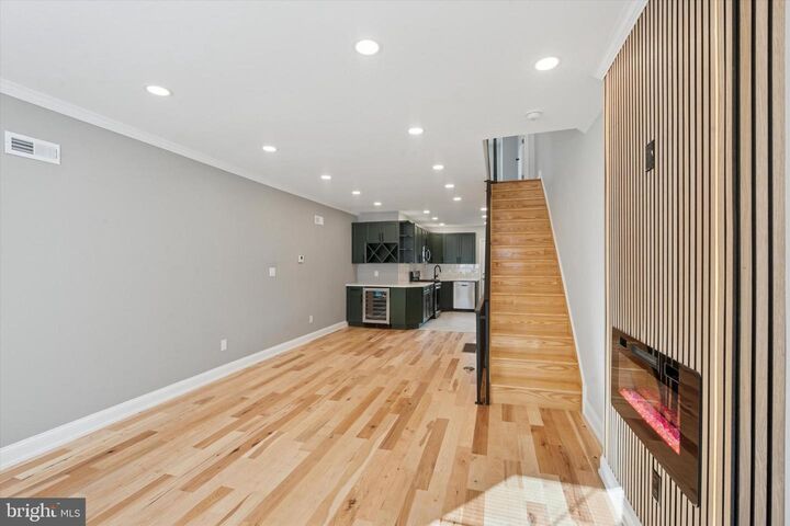 Property Photo: 2442 S Mildred Street PA 19148