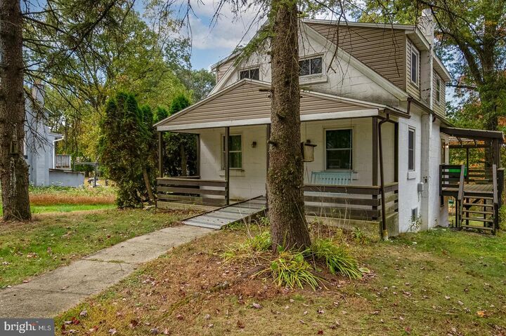 Property Photo: 290 Walnuttown Road PA 19522