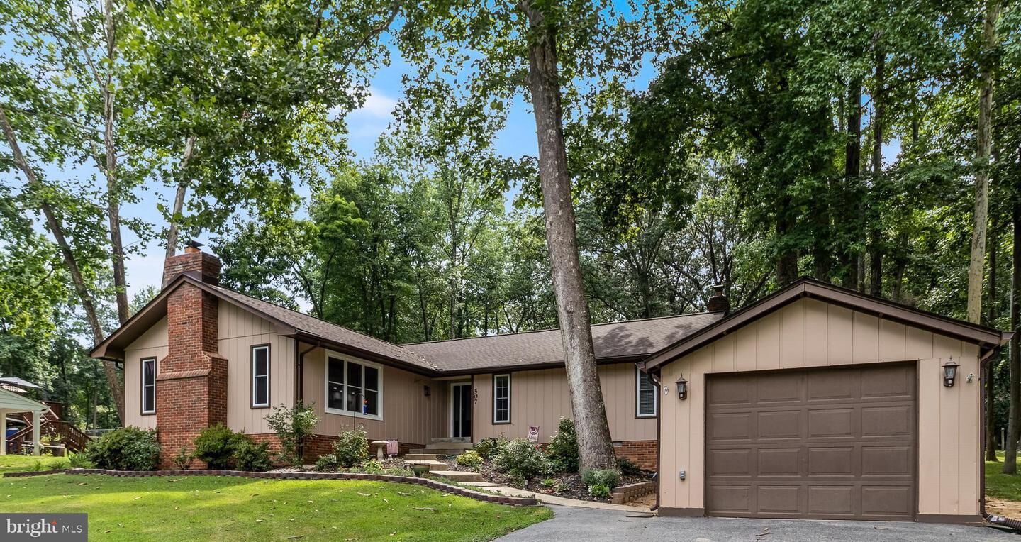 Property Photo: 507 Scarlet Oak Road MD 20646