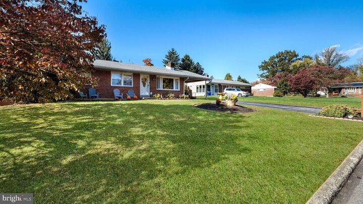 Property Photo:  93 Patricia Place  PA 19063