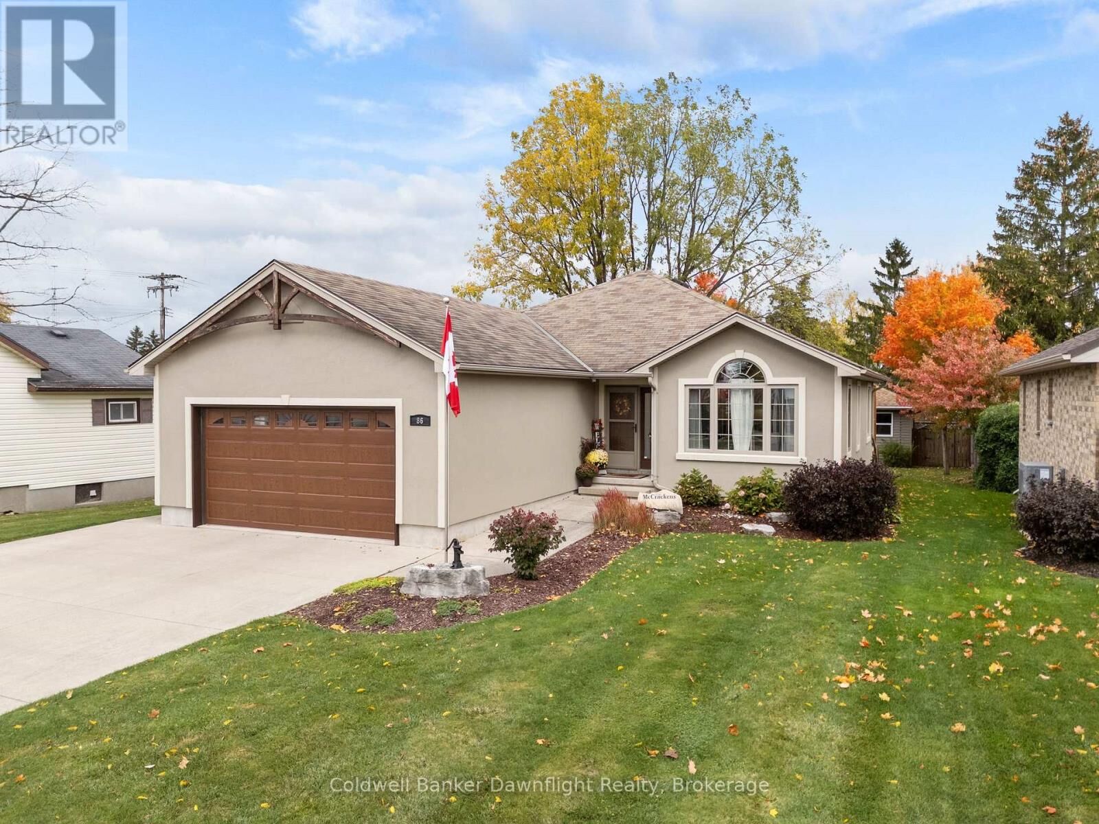 Property Photo: 86 Huron Street West ON N0M 1S2