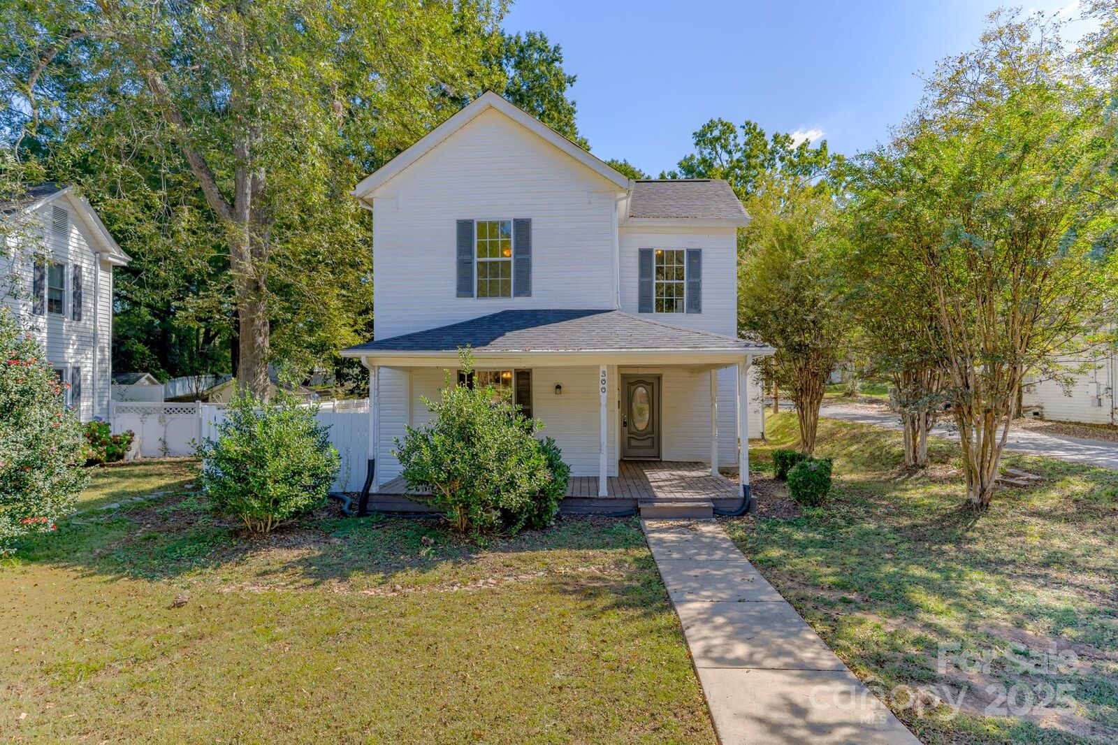 Property Photo:  300 Congress Street N  SC 29745 