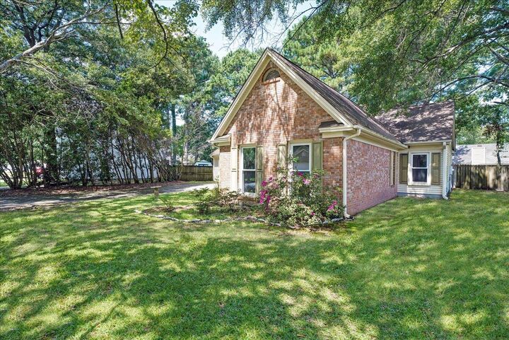 Property Photo: 115 Saint Awdry Street SC 29485