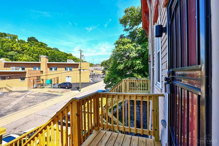 Property Photo:  2116 Loth Street  OH 45202