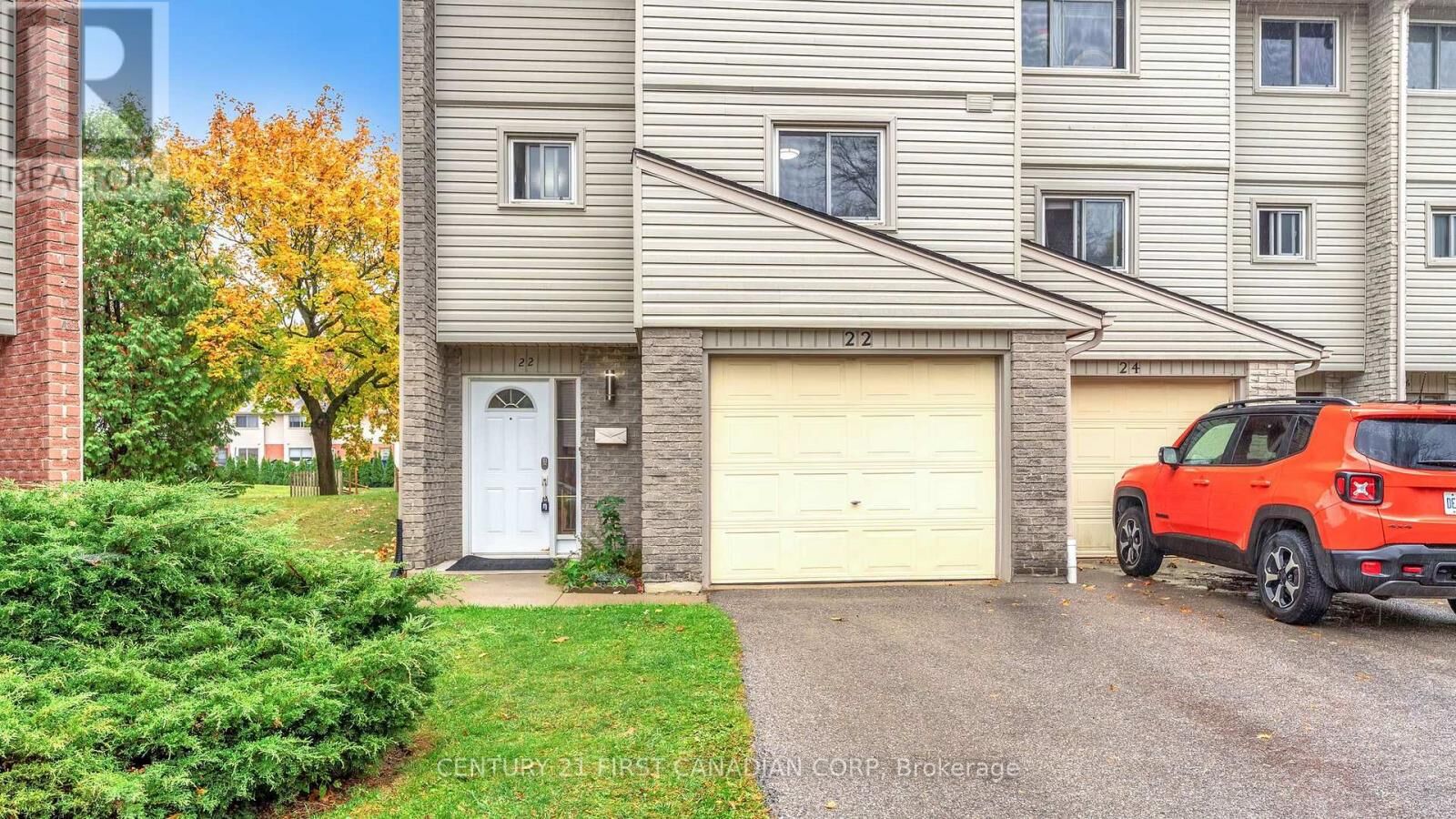 Property Photo:  300 Sandringham Crescent 22  ON N6C 5B4 