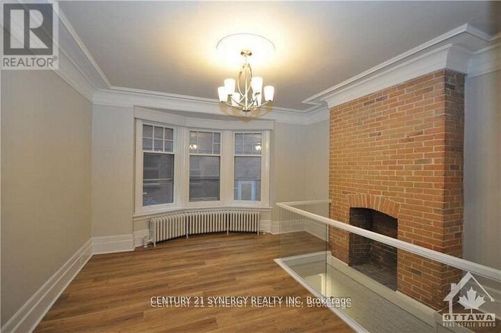Property Photo: 458 Maclaren Street 1A ON K1R 5K6
