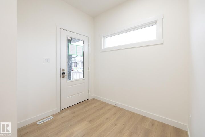 Property Photo: 5264 Kinney Place SW AB T6W 1A8