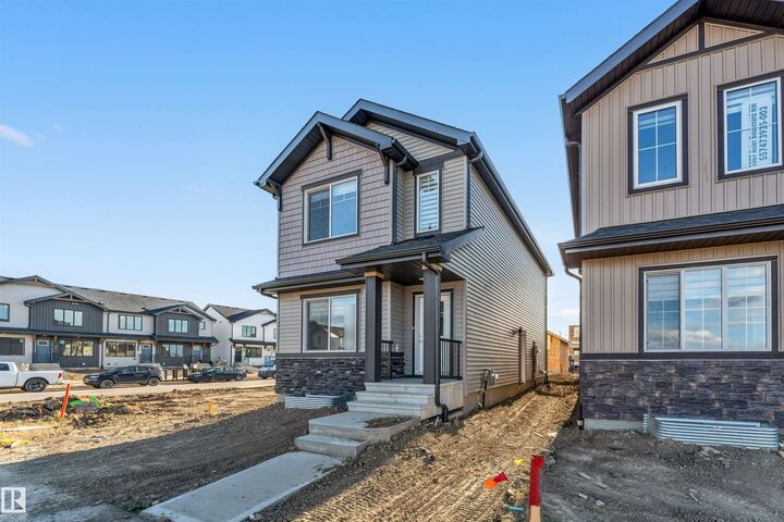 1005 Aster Boulevard NW  Edmonton AB T6T 2W8 photo