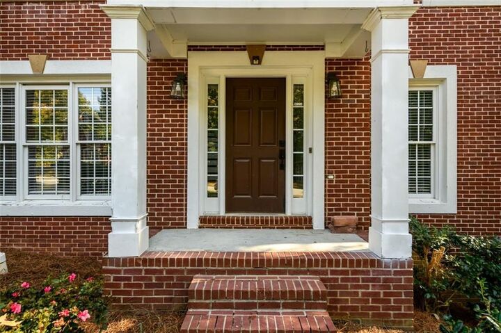 Property Photo: 2114 Sugar Springs Drive GA 30043