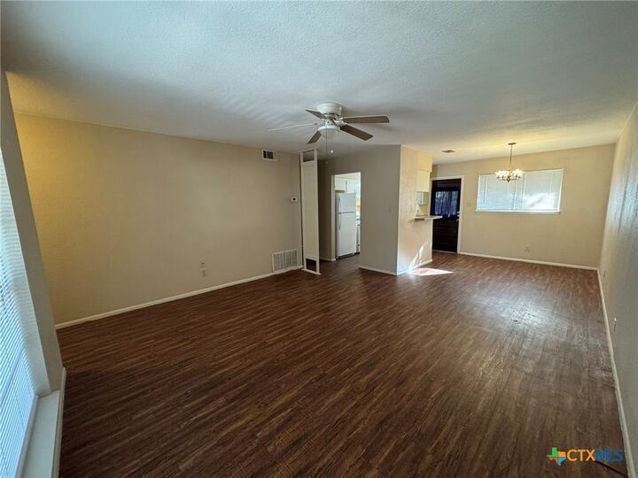 Property Photo: 815 Burges Street TX 78155