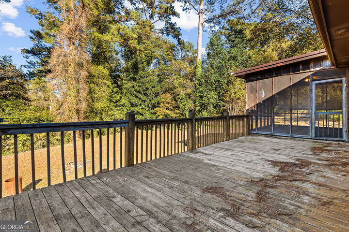Property Photo: 2504 Amalfi Drive NW GA 30012