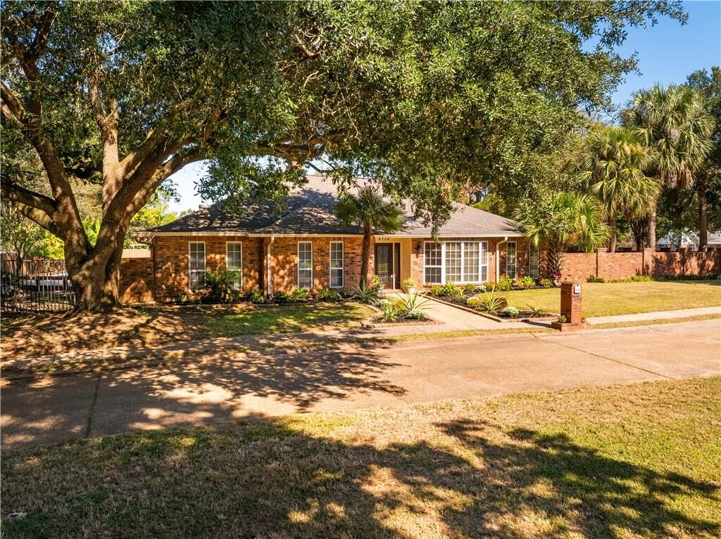 Property Photo:  4704 Whitefield Boulevard  LA 71303 