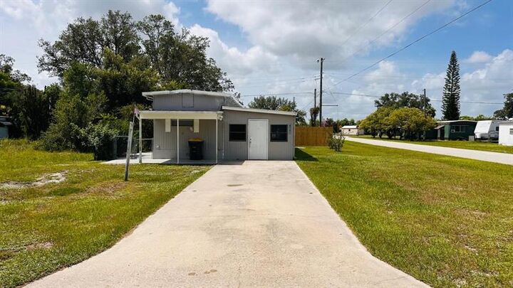 Property Photo: 4701 Ferdinand Ave FL 33870