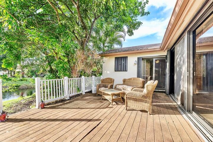 4289 Acacia Cir  Coconut Creek FL 33066 photo