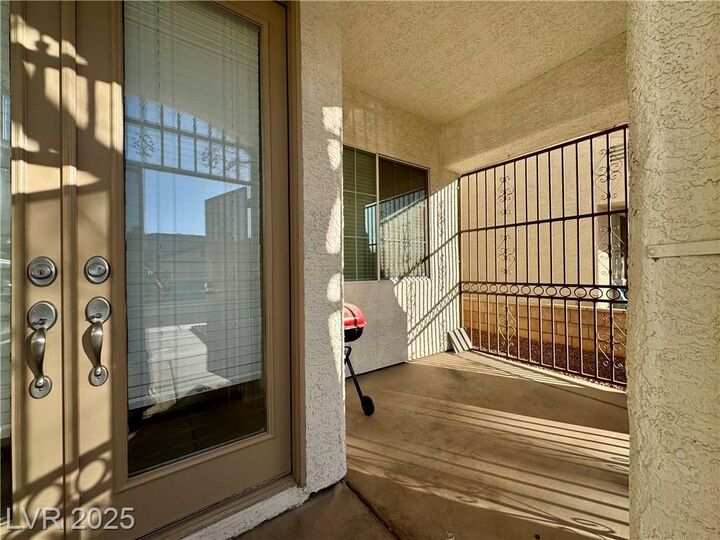 Property Photo: 3028 Teal Beach Street NV 89117