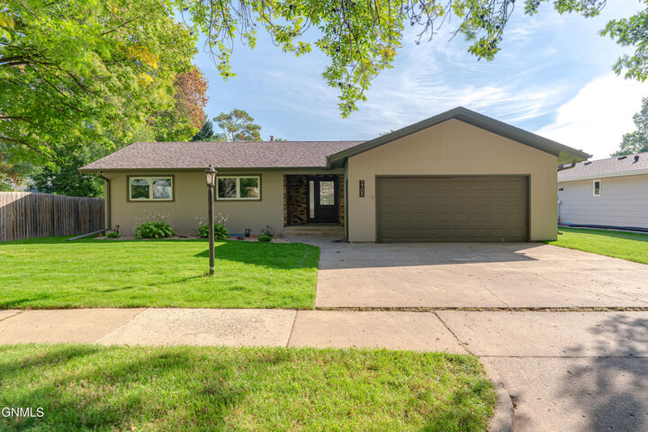2705 Atlas Drive  Bismarck ND 58503 photo
