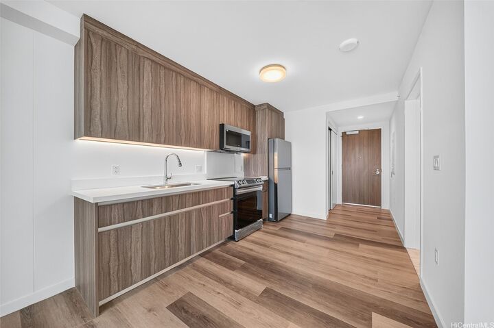 Property Photo: 1500 Rycroft Street 1410R HI 96814