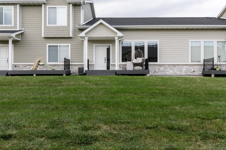 9140 Spring Crest Lane  West Des Moines IA 50266 photo
