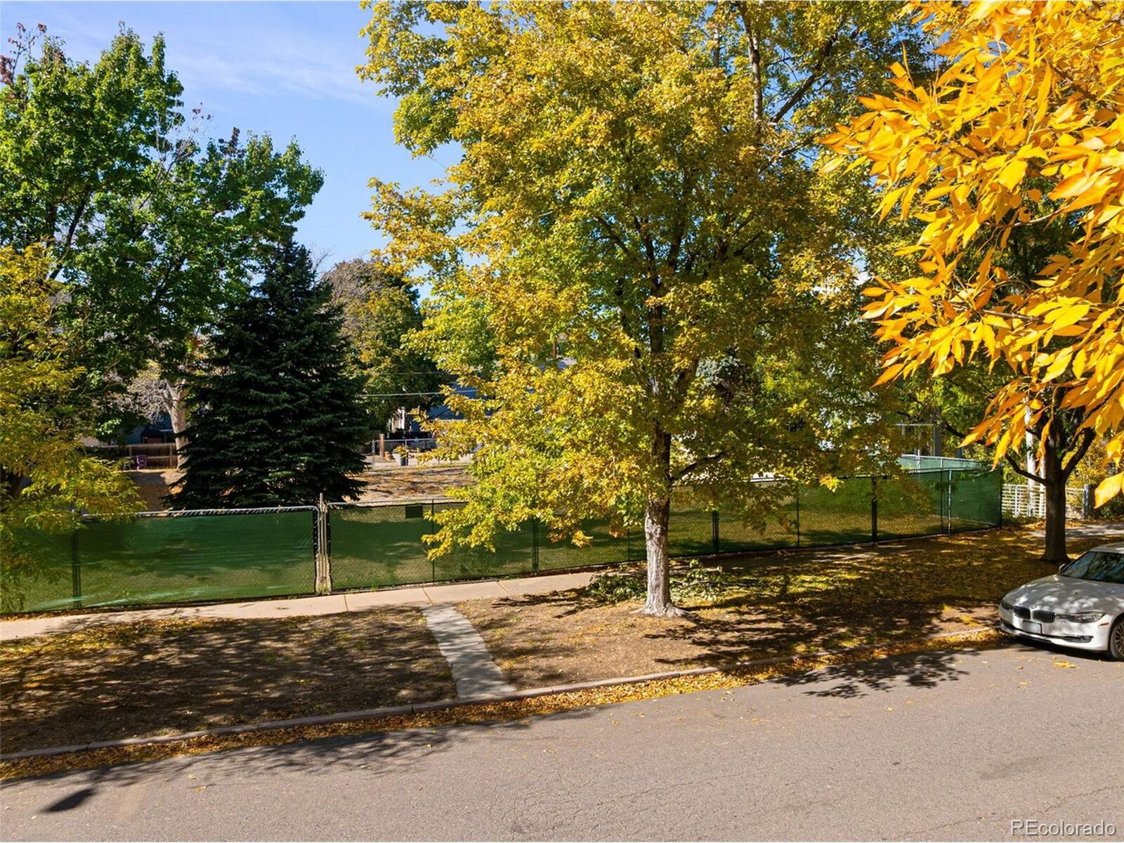 Property Photo:  535 Columbine St  CO 80206 