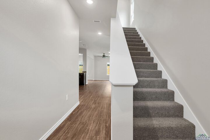 Property Photo: 163/165 Village North Circle TX 75647