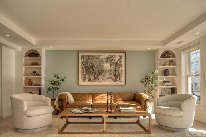 Property Photo:  522 Warren Street  NY 12534 