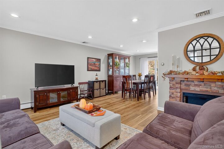 Property Photo:  14 Somerset Drive  NY 10992