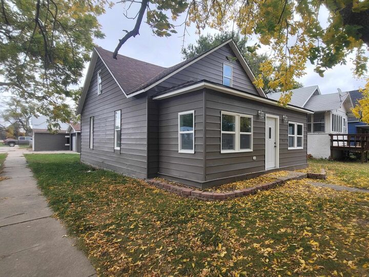 423 W 10th St  North Platte NE 69101 photo