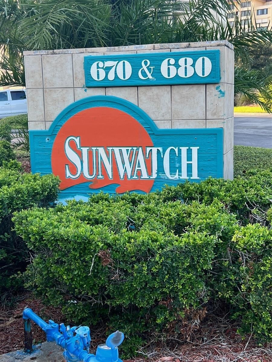 Property Photo: 670 Island Way 400 FL 33767