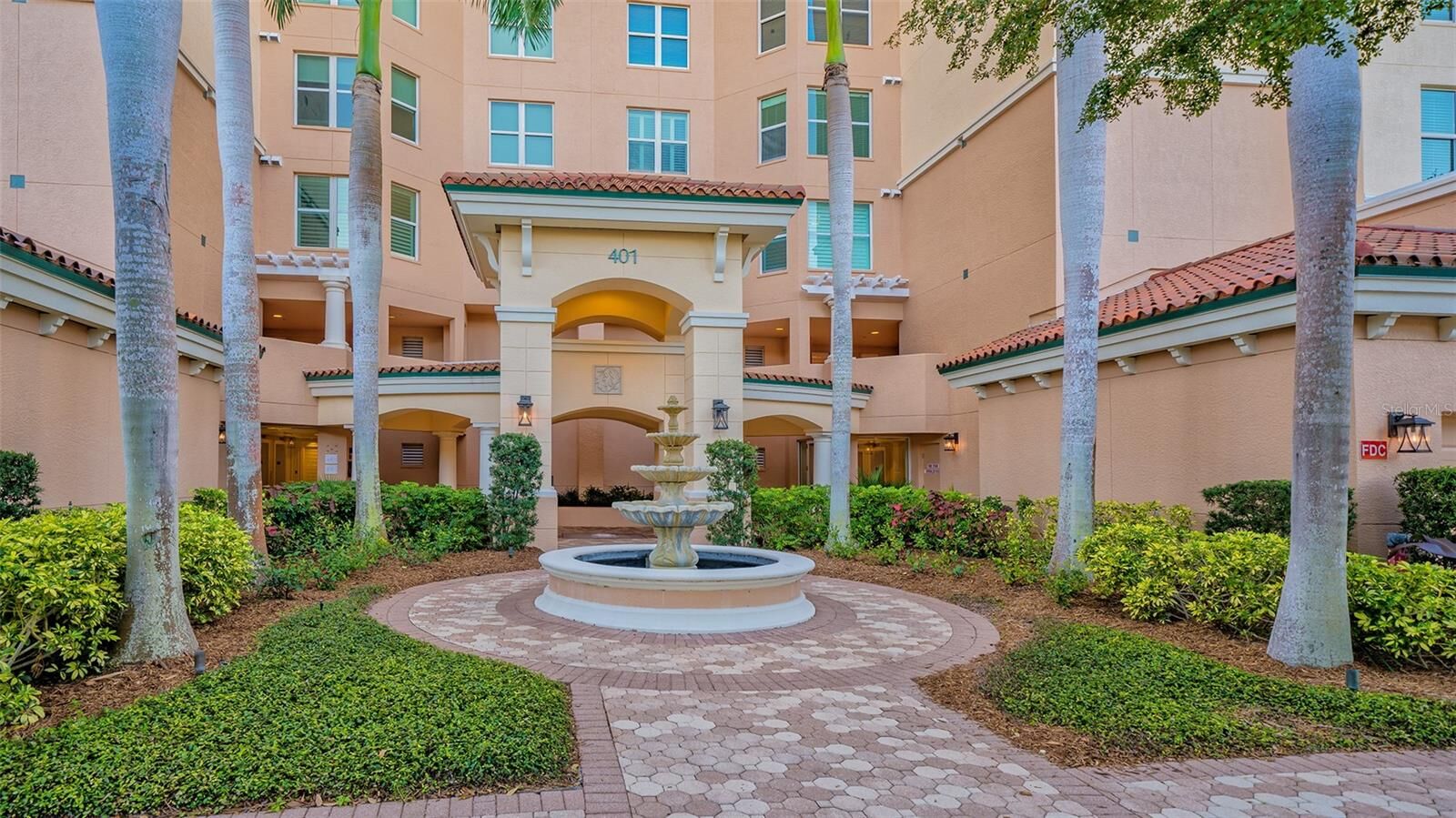 Property Photo: 401 North Point Road 404 FL 34229