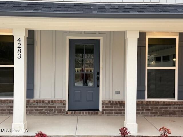 Property Photo: 4283 W Olivia Circle Drive MS 38654