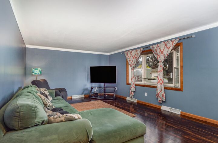 Property Photo: 2975 Continental Drive MI 48706