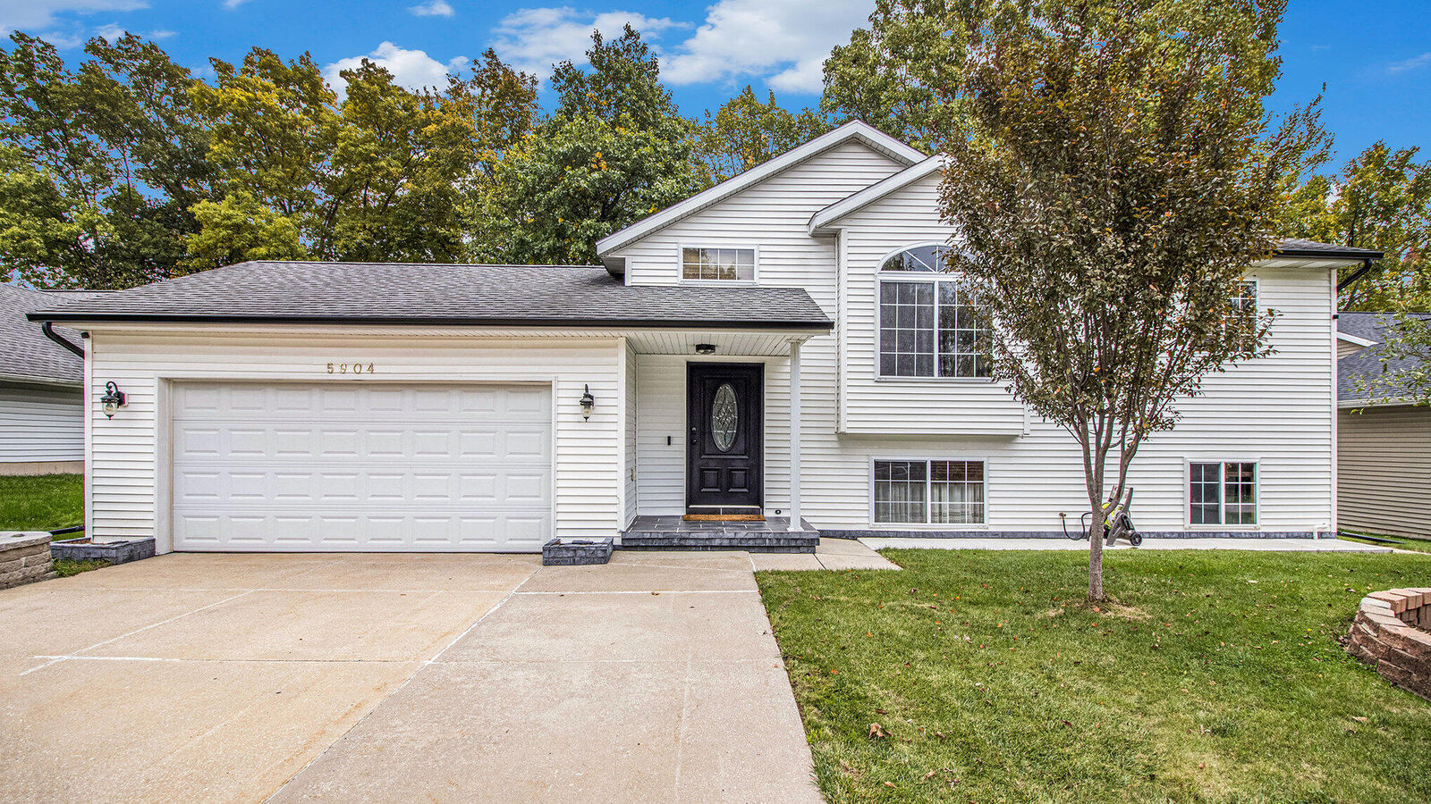 Property Photo: 5904 Penny Farm Drive SE MI 49508